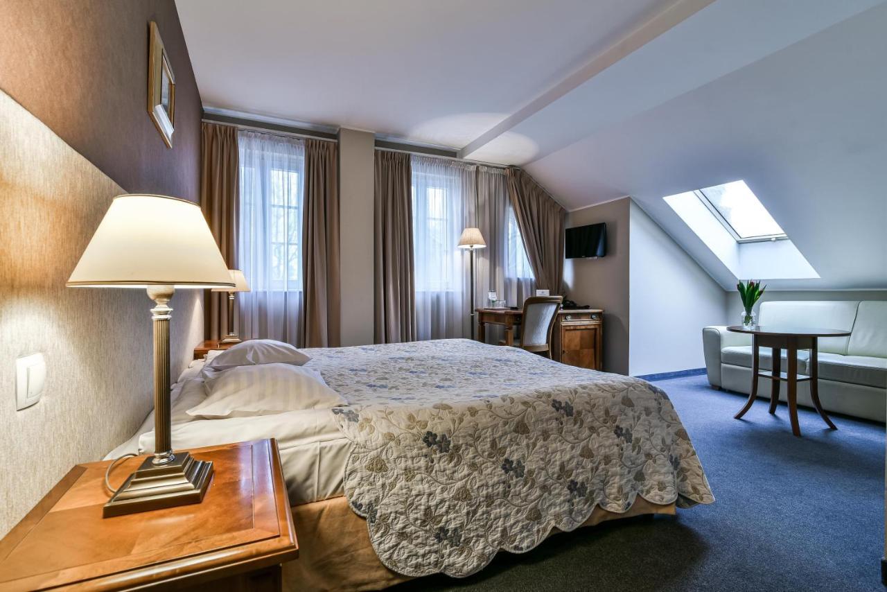 Hotel Spa Wieniawa Rekowo  Exteriör bild