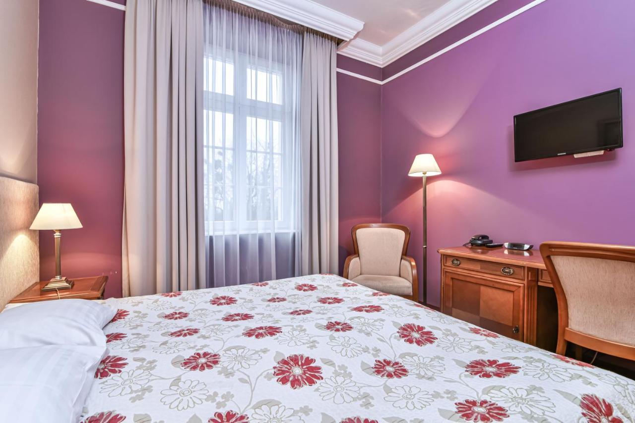 Hotel Spa Wieniawa Rekowo  Exteriör bild